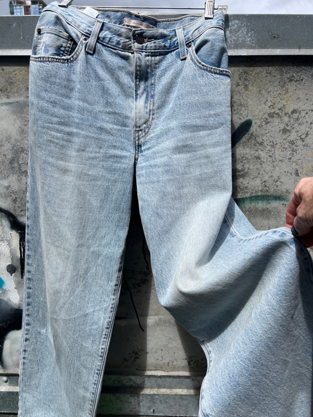 Distressed Baggy Dad Levi’s Jeans Size 29